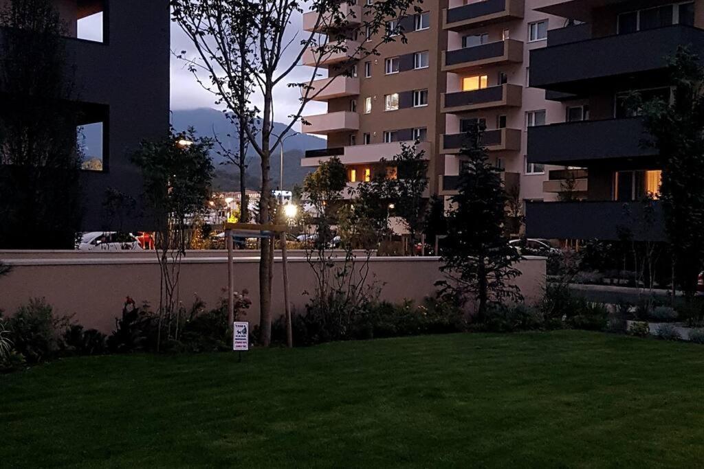 Wonderful Apartment Брашов Екстериор снимка