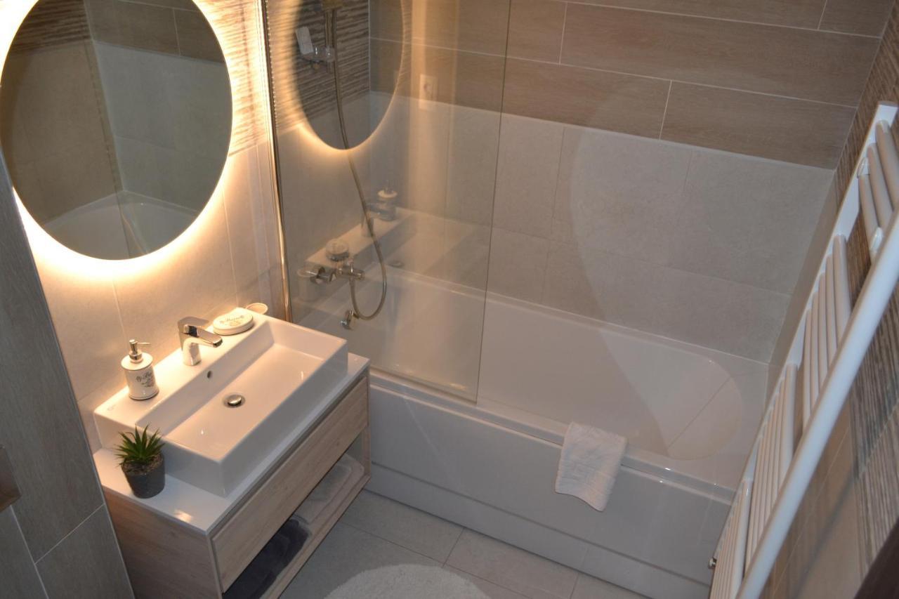 Wonderful Apartment Брашов Екстериор снимка