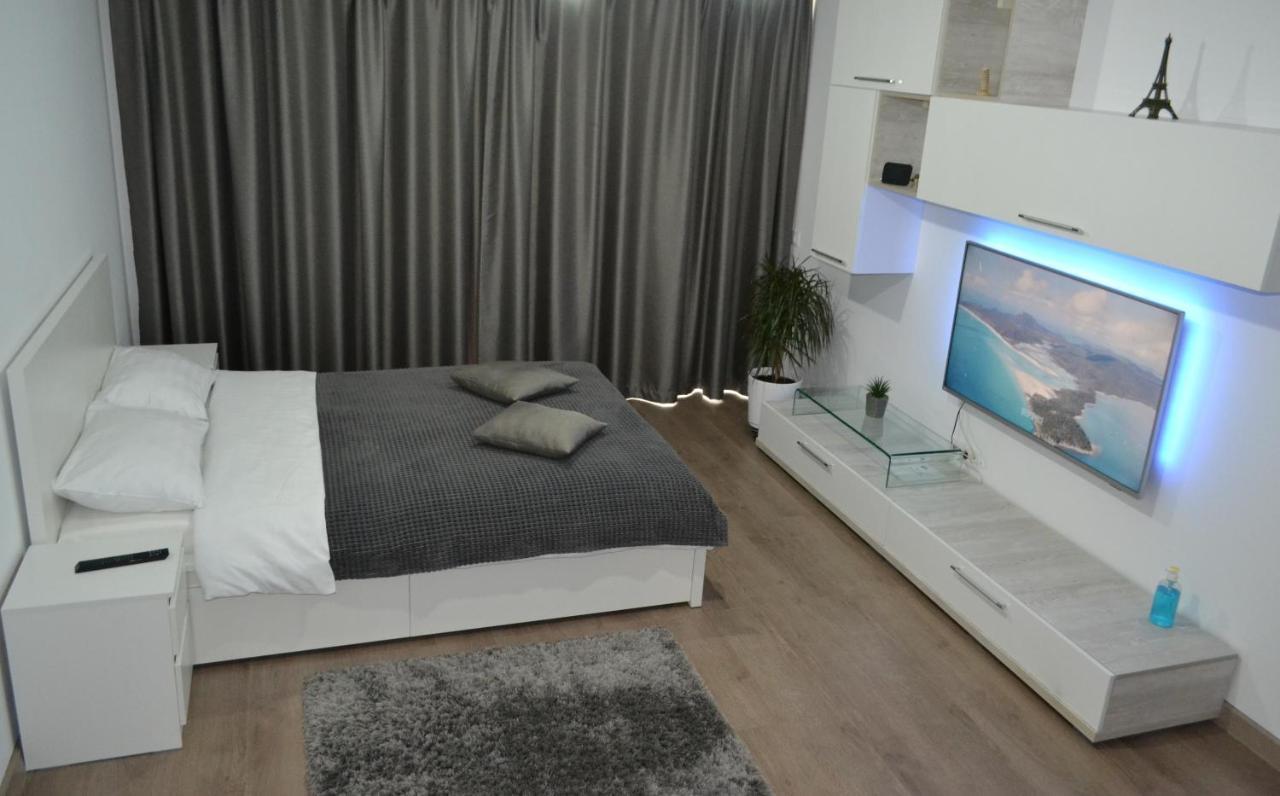 Wonderful Apartment Брашов Екстериор снимка