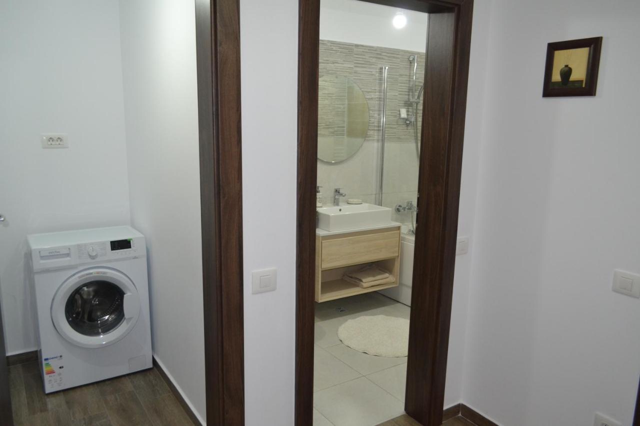 Wonderful Apartment Брашов Екстериор снимка
